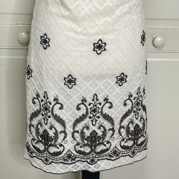 Chelsea & Violet Womens Short Black & Cream Lace Embroidered Dress Size Small - Picture 8 of 11